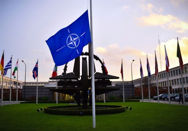 فرنسا: الناتو لیس عدوا لروسیا