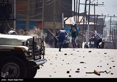 مقبوضہ کشمیر؛ شہید نوجوان کی تدفین اور بھارتی فوج کیساتھ جھڑپیں