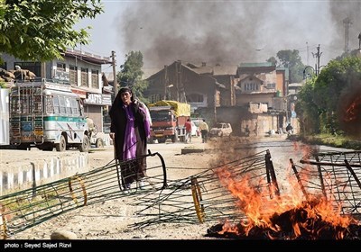 مقبوضہ کشمیر؛ شہید نوجوان کی تدفین اور بھارتی فوج کیساتھ جھڑپیں