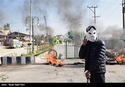 مقبوضہ کشمیر؛ شہید نوجوان کی تدفین اور بھارتی فوج کیساتھ جھڑپیں