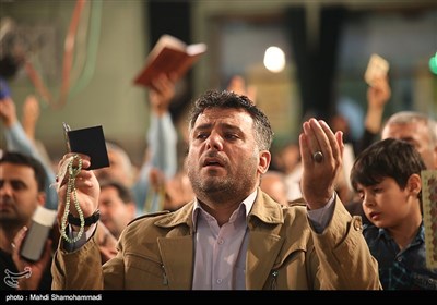 Laylat al-Qadr Marked by Worshippers in Tehran’s Shah-Abdol-Azim Shrine