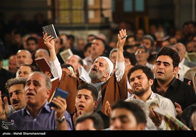 Laylat al-Qadr Marked by Worshippers in Tehran’s Shah-Abdol-Azim Shrine