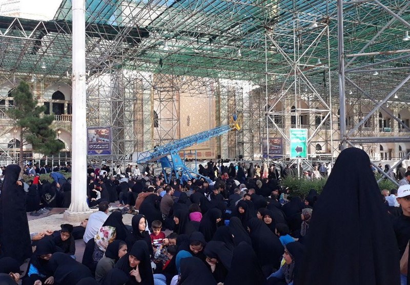 حرم امام خمینی(ره) آماده پذیرایی از حضور مردم در نخستین روز از ایام‌الله دهه فجر است