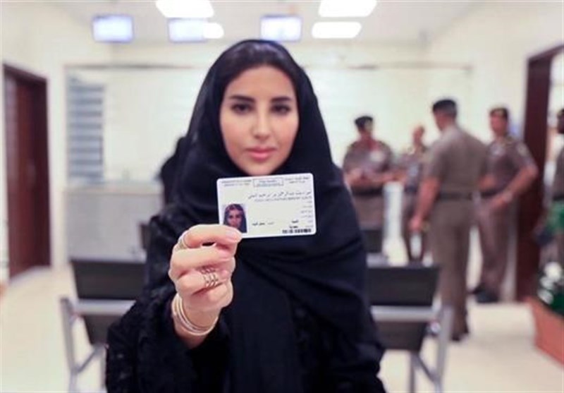 اولین گواهینامه رانندگی برای زنان عربستان صادر شد
