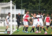 استقرار تیم ملی فوتبال در السد، برگزاری تمرین در اسپایر