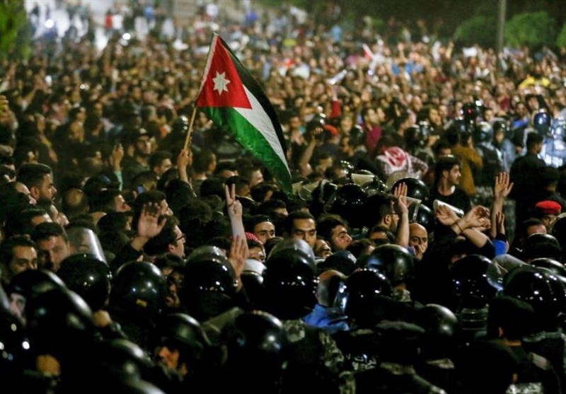 مصدر أردنی خاص لتسنیم: المحاولة الملکیة بإقالة الحکومة فشلت والاحتجاجات مستمرة