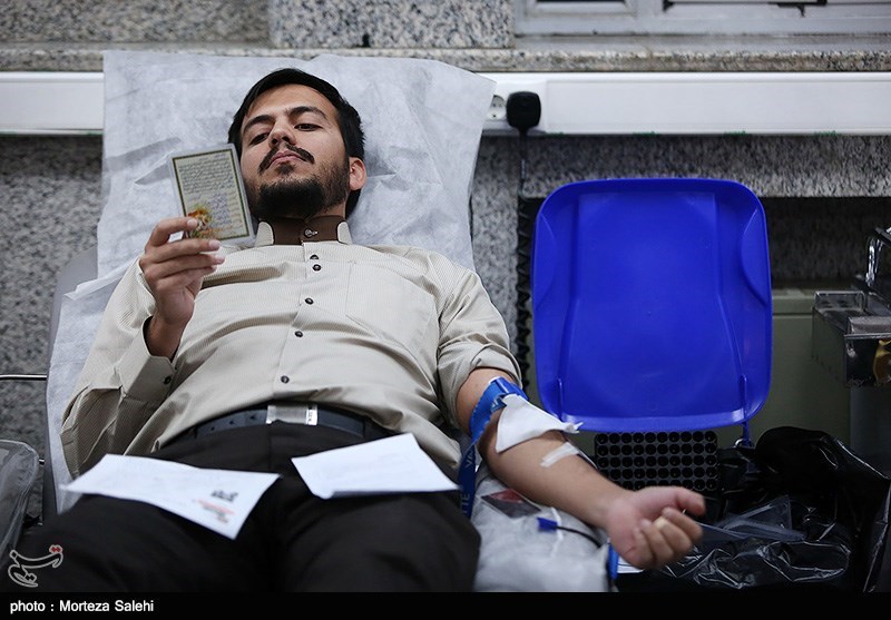 شیراز| بیش از 3 هزار نفر به پایگاه‌های انتقال خون فارس در شب‌های قدر مراجعه کردند