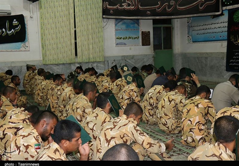 خوزستان| از مراسم شب قدر در پادگان نظامی تا تقویت انگیزه‌های نظامی و معنوی سربازان وظیفه + تصاویر