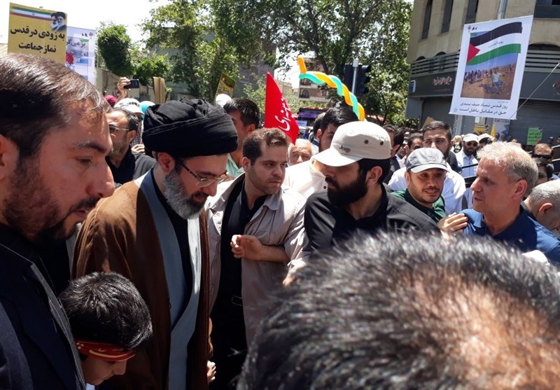 روز قدس پرشور| حضور حجت‌الاسلام مجتبی خامنه‌ای در راهپیمایی روز قدس + عکس
