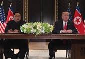 امضاء سند میان آمریکا و کره شمالی/ترامپ: انتظار داریم روند خلع‌سلاح به‌زودی آغاز شود؛ کیم: دنیا شاهد تغییرات بزرگی خواهد بود
