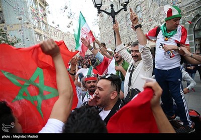 حضور هواداران تیم های حاضر در جام جهانی 2018 در حوالی میدان سرخ مسکو