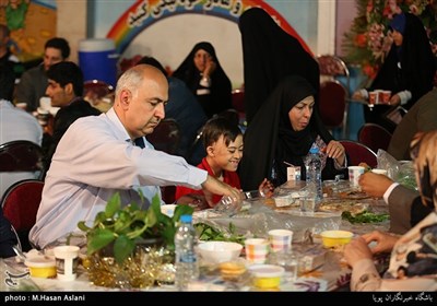 مراسم افطاری و جشن پایان سال مدرسه اُتیسم پیروزی