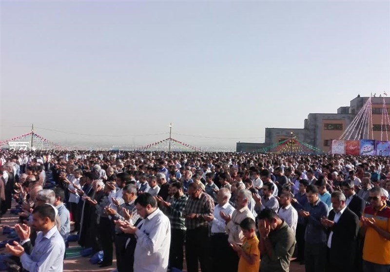 همدان| حضور گسترده مردم در نماز عید فطر سبب تضعیف دشمنان می‌شود