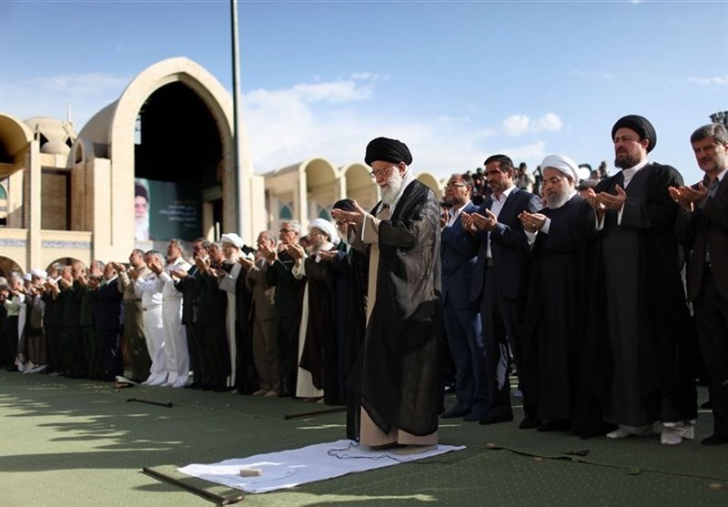 ایران میں عید؛ امام خامنہ ای کی امامت میں نماز ادا کی گئی