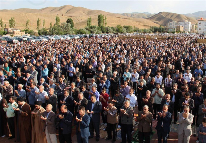 برگزاری نماز باشکوه عید فطر در آذربایجان شرقی به روایت تصویر