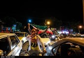 شادی مردم  اصفهان پس از پیروزی تیم ملی فوتبال ایران مقابل مراکش