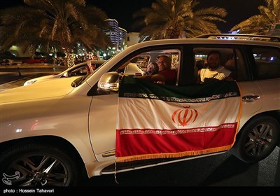 شادی مردم جزیره کیش پس از پیروزی تیم ملی فوتبال ایران مقابل مراکش