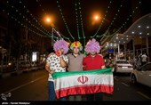 شادی مردم تهران پس از پیروزی تیم ملی فوتبال مقابل مراکش