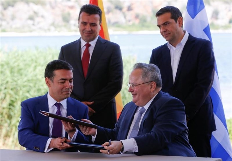 Greece, Macedonia Sign Pact to Change Ex-Yugoslav Republic&apos;s Name