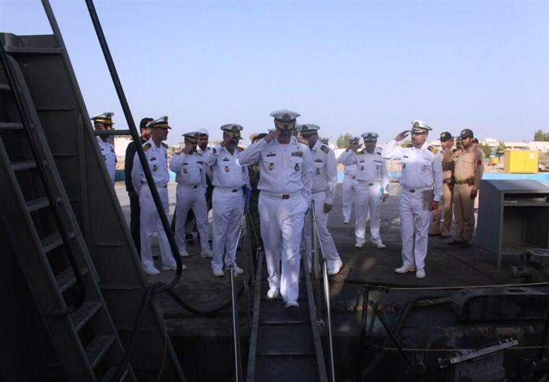 بازدید دریادار خانزادی از ایستگاه اطلاعاتی نیروی دریایی ارتش + عکس