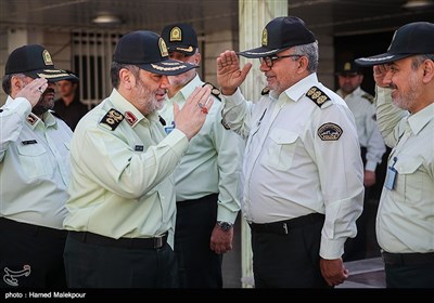 ورود سردار حسین اشتری فرمانده نیروی انتظامی به گردهمایی رؤسای پلیس آگاهی فرماندهی انتظامی استان‌های سراسر کشور