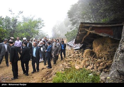 بازدید نماینده ولی فقیه استان گیلان از مناطق سیل زده اشکورات رودسر