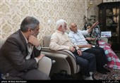 دیدار جامعه قرآنی با خانواده شهید غلامرضا احمدی