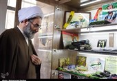 حضور نماینده ولیفقیه در گیلان در منزل "شهید مدافع امنیت"+ تصاویر