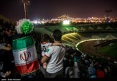 مشاهدة مباراة المنتخب الإیرانی لکرة القدم أمام اسبانیا فی ملعب آزادی فی طهران