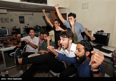 تماشای بازی ایران و اسپانیا - مشهد