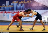 لیگ برتر کشتی| خوزستان و تهران تیم‌های بدون باخت گروه اول/ 5 ملی پوش روی تشک رفتند