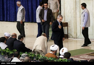 محمد باقر نوبخت رئیس سازمان برنامه و بودجه در نماز جمعه تهران