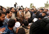 امام خامنہ ای جب عوام کے درمیان ہوتے ہیں !!!