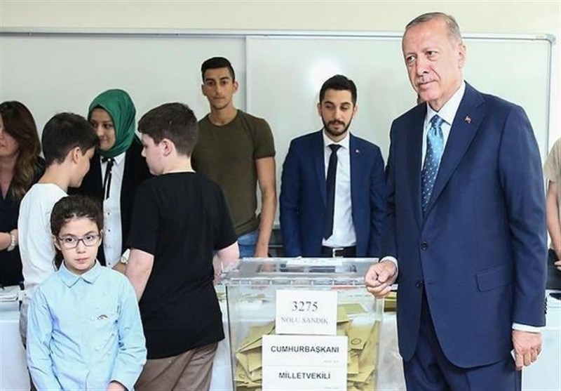 أردوغان یتصدّر.. بعد فرز أکثر من 90% من الأصوات