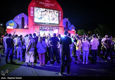 تجمع هواداران فوتبال در شهر سارانسک