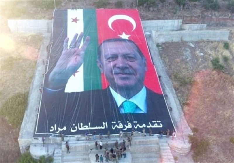 ارتش ترکیه پوستر اردوغان را به جای تصویر اوجالان در عفرین نصب کرد