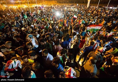 Team Melli Warmly Received by Fans at Tehran Airport