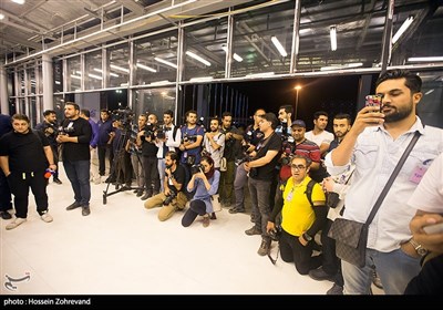 Team Melli Warmly Received by Fans at Tehran Airport