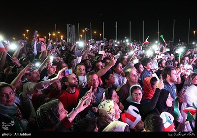 Team Melli Warmly Received by Fans at Tehran Airport