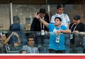 جام جهانی 2018 | رفتارهای مارادونا در سن پترزبورگ زیر ذره‌بین فیفا