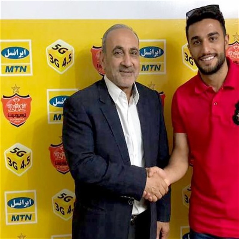 Veteran Defender Hosseini Renews Persepolis Contract