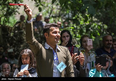 نخستین جشنواره برداشت توت فرنگی استان کردستان