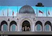 ورود امام خامنه‌ای به میدان صبحگاه دانشگاه افسری سپاه از ورودی نماد مسجدالاقصی + عکس