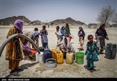 کمبود آب شیرین در شهر چابهار/ چرا مردم تنها بندر اقیانوسی ایران باید همیشه از آب بنالند؟