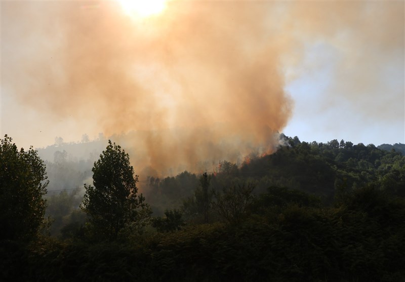 کنترل آتش‌سوزی در مناطق جنگلی کلاله ـ مراوه تپه