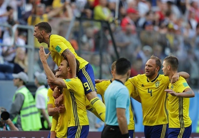 World Cup: Swedes Squeeze into the Last Eight