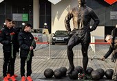 جام جهانی 2018|جریمه هوادار انگلیسی به خاطر تخریب بنای یادبود چرنکوف/ فیلیپ: او یک بی‌فرهنگ است!