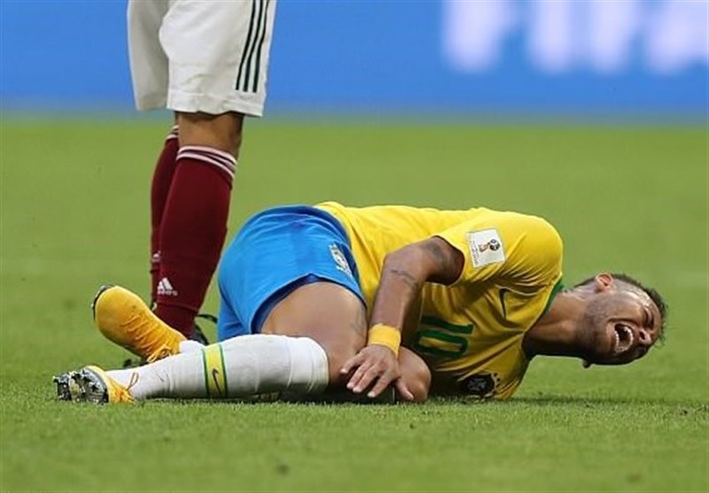 Swiss Kids Troll Neymar after Football Star Spends 14 Minutes Lying on Turf (+Video)