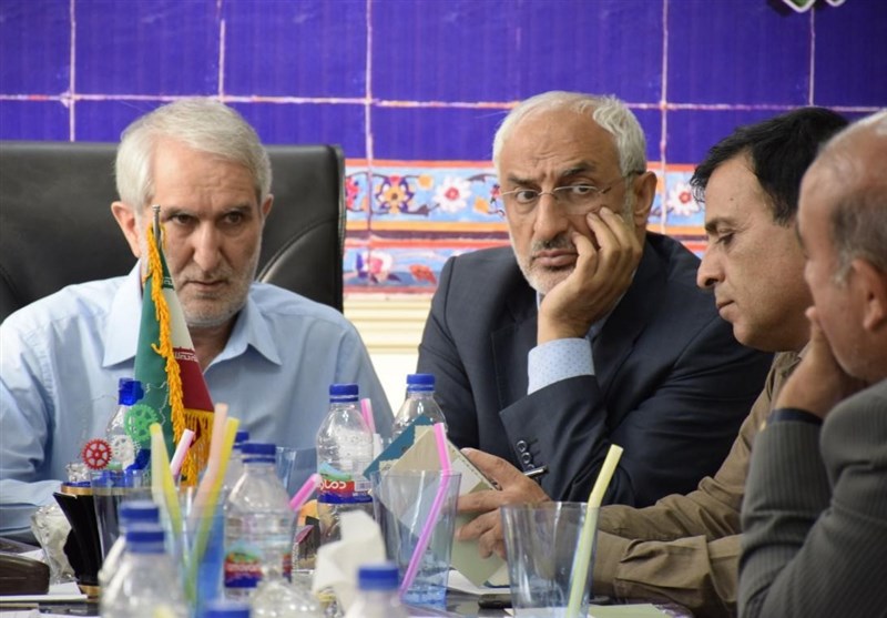 مجمع نمایندگان استان کرمان بر انتخاب استاندار بومی تلاش می‌کنند
