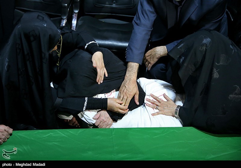 مراسم وداع با پیکر دو شهید تازه تفحص شده